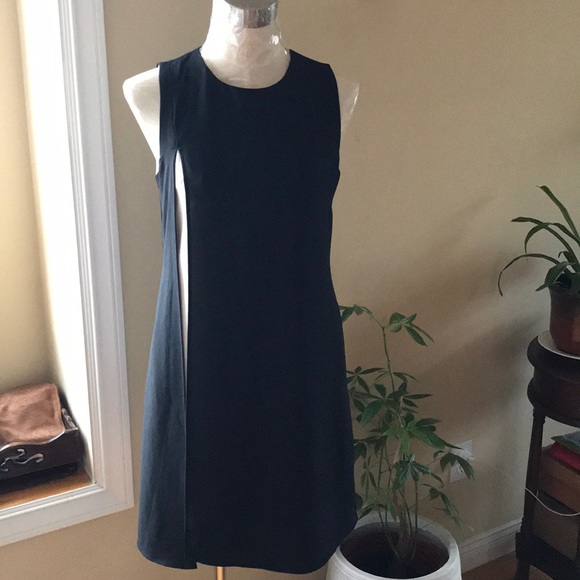 Little black Dress - Picture 4 of 8